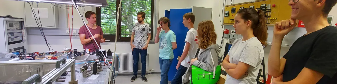 Mathematik der Physik am Computer_2023